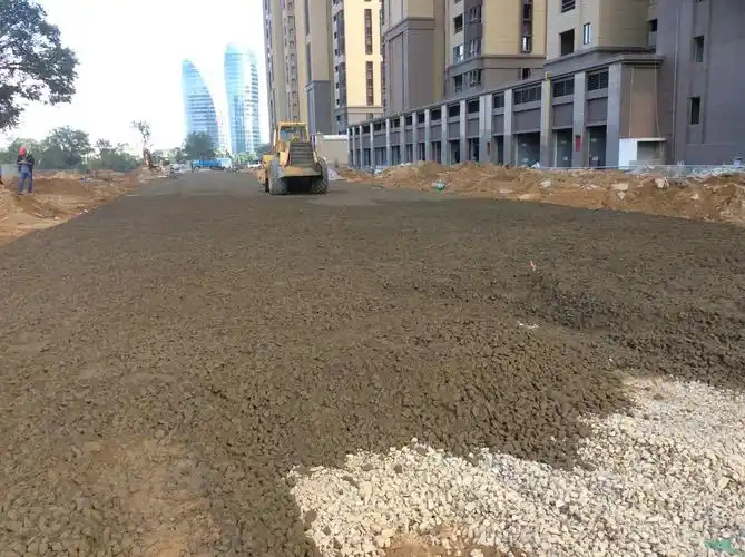 五,9#,10#北侧道路水稳层铺设.