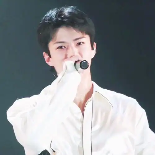 自截自修/禁二改二传/吴世勋sehun/南韩男爱豆/头像