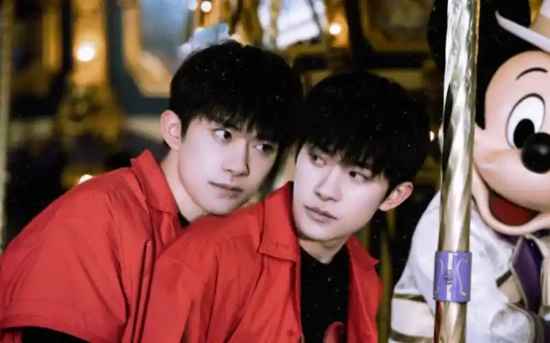 【1000】【水仙】尹柯和易烊千玺去游乐园约会啦_哔哩哔哩_bilibili