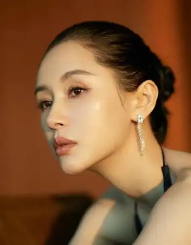 2020年自体脂肪填充最新模板-#王子文