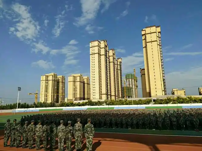 富平县实验中学七年级新生军训掠影