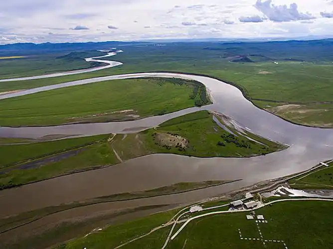 蓝天_白云_风光_道路_航拍_唐克_九曲黄河_河流_发源地_高原_图片素材