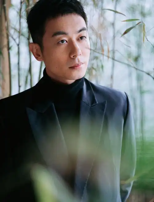 朱亚文曝生日写真 大发福利六切声线挑战日漫配音