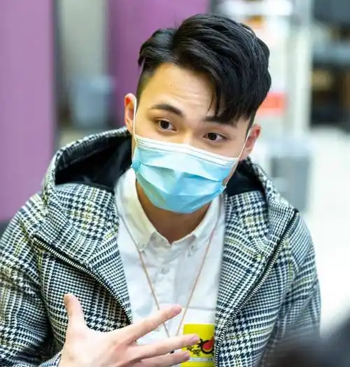 tvb新晋小生谦虚否认上位中:我只是幸运_周嘉_金城安_人气