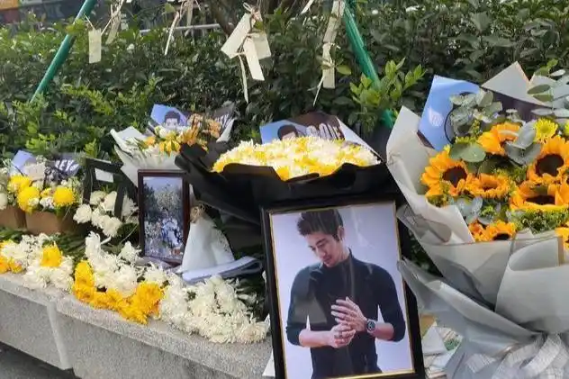 特殊时刻易烊千玺生日这次他们顶着被骂也送上了祝福