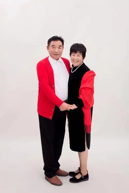 象我们这个年纪,回家能叫一声爸妈,真的比什么都幸福.