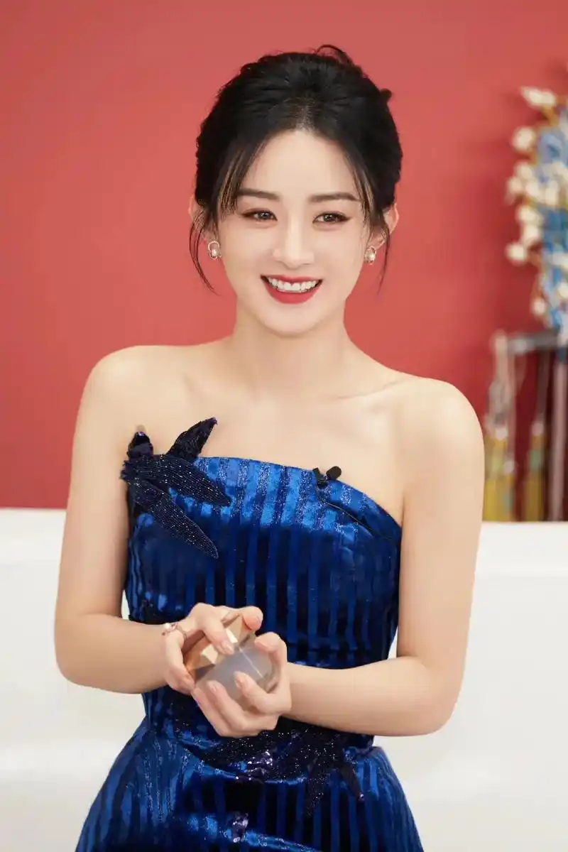 赵丽颖 #赵丽颖《风吹半夏》 #风吹半夏之90年代穿搭图鉴 - 抖音