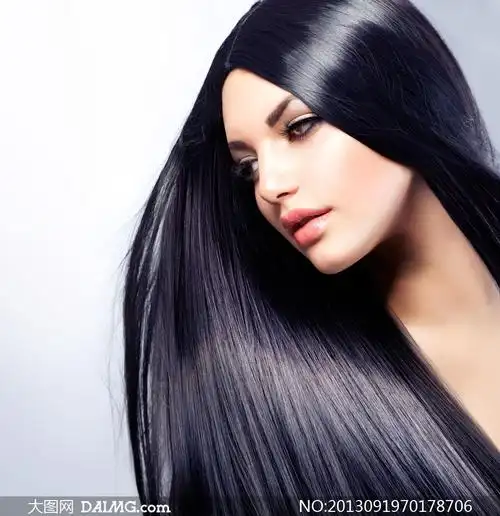 黑亮柔顺披肩长发美女摄影高清图片