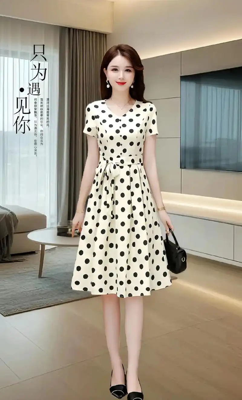 波点雪纺连衣裙