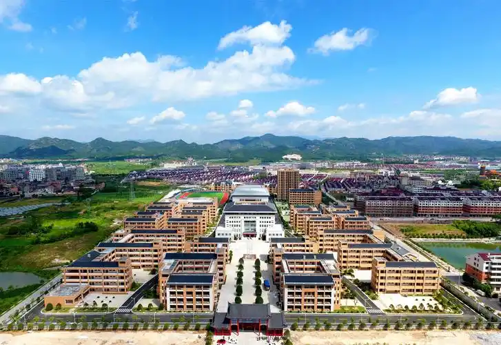 美丽的校园,我的初中生活从这里开始!