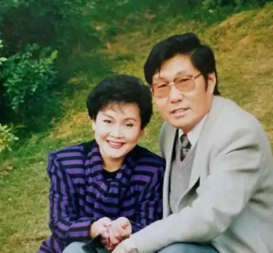 李谷一第一任丈夫就是自己的恩师金铁霖.