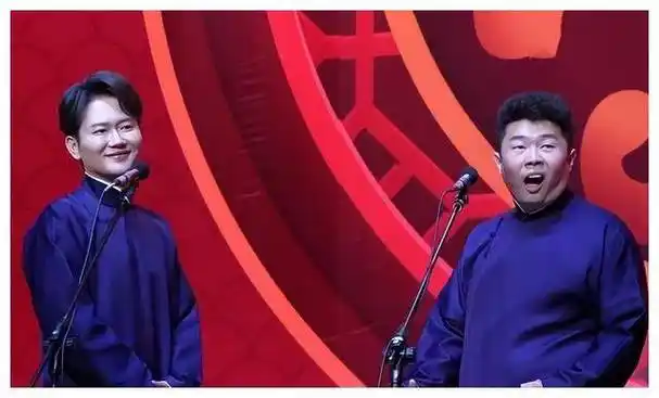 原创德云社孟鹤堂深夜发文晒照引热议网友称说相声真能挣钱