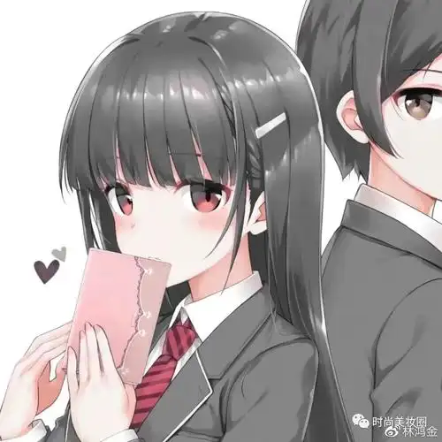 2021抖音最火的情侣头像一人一半情侣专用