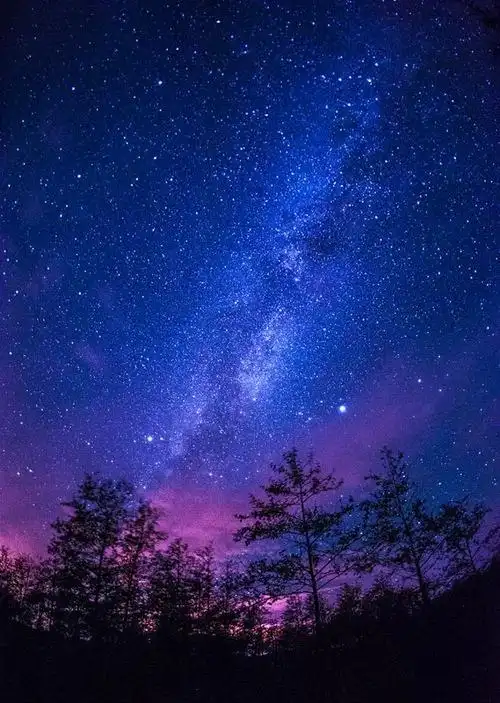 其它 夏夜星空 写美篇       夏天的美,美在夏夜星空,美在月色荷塘.