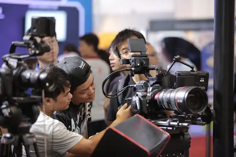 佳能全线专业影像产品亮相birtv 2015