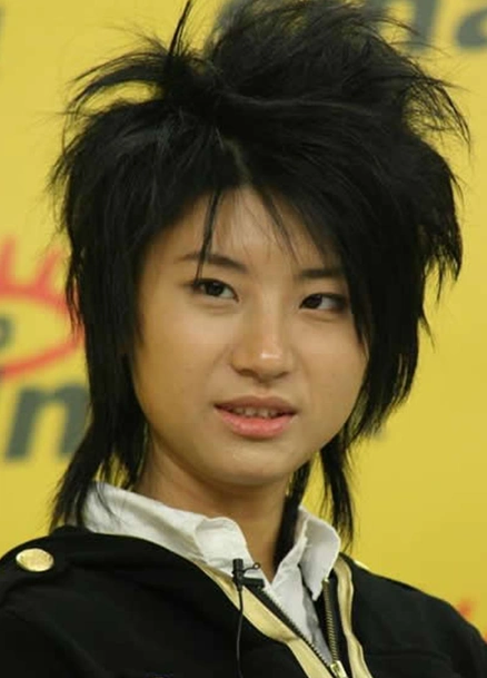 花了10年变美的尚雯婕,如今容貌身体全崩坏,网友:僵尸吸血鬼!