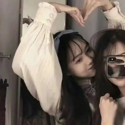 可爱闺蜜头像一对两张一左一右