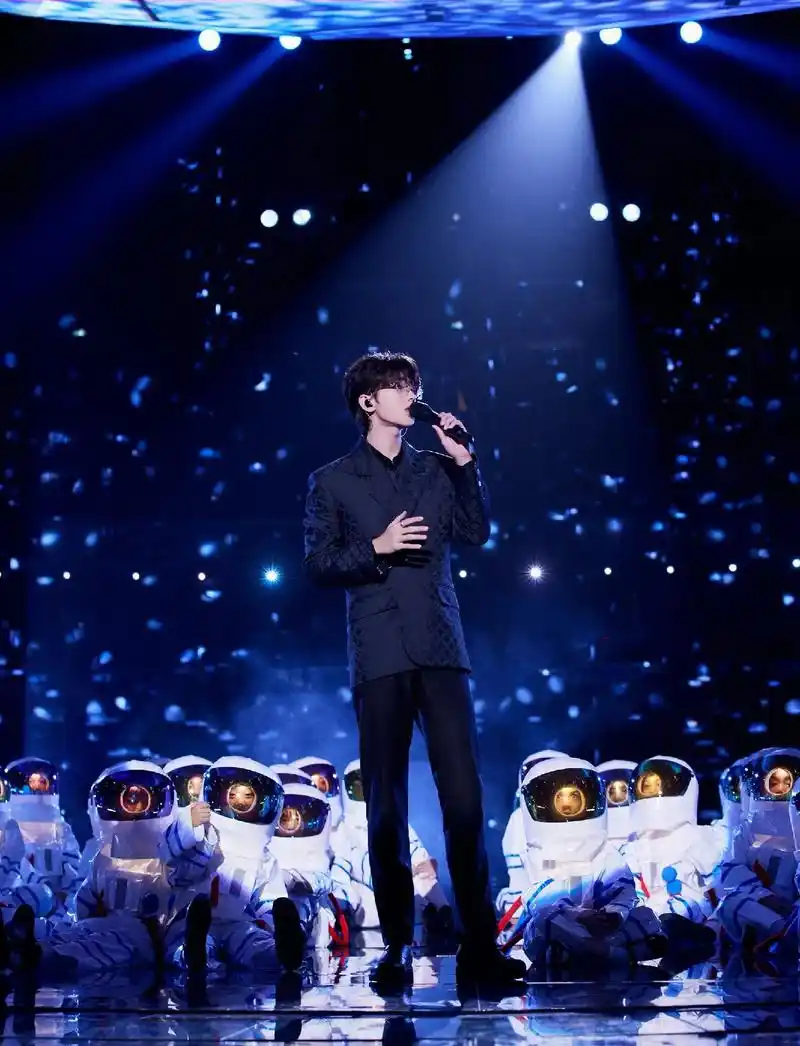 你好2022#蔡徐坤  江苏北京浙江跨年演唱会图片 - 抖音