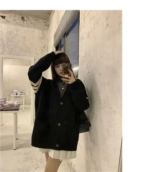 官图 日系复古黑色毛衣女春秋薄款宽松慵懒风百搭v领条纹针织开衫