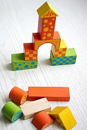 搭积木最简单的手抄报最简单的手抄报