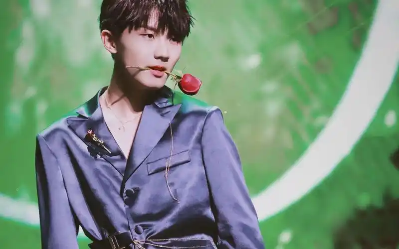 【马嘉祺】郑州蛊王在线下蛊 超燃舞台角色混剪