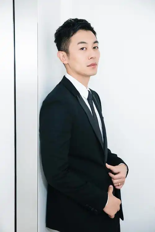 朱亚文 yawen zhu的图片