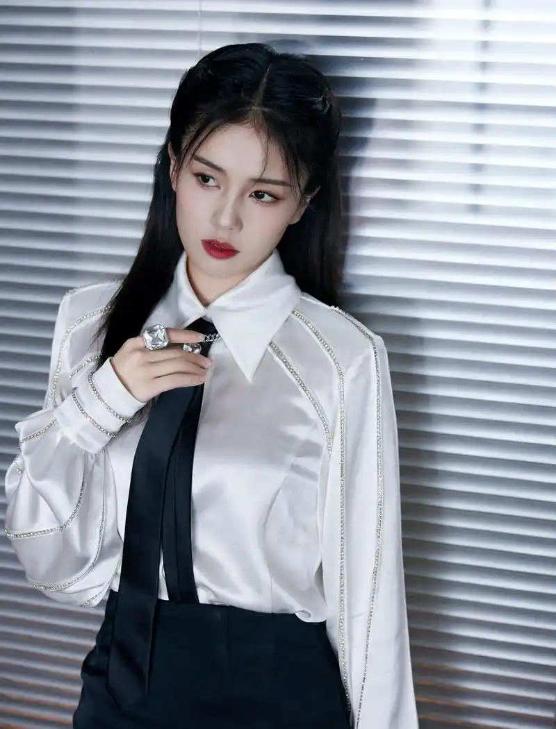 欢娱影视演员|白鹿|新秀|活动_新浪新闻