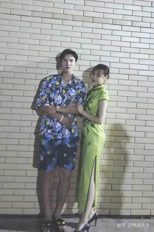 我净身高186cm 我对象168cm 我俩站一块身高差就是这样ヾ() 看有糜行