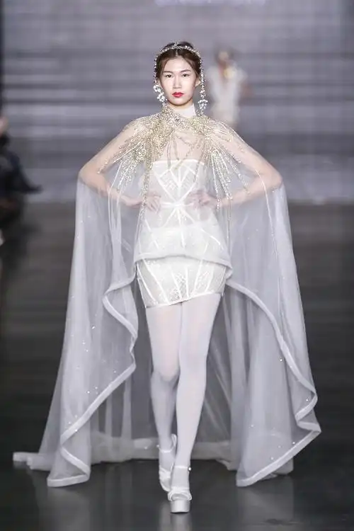 冰雪梦中人2018哈尔滨时装周唯美落幕