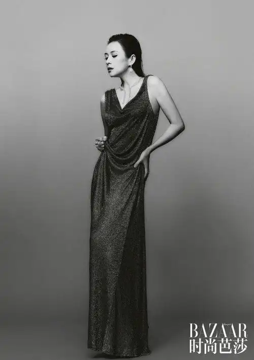 章子怡 时尚芭莎五月刊封面人物