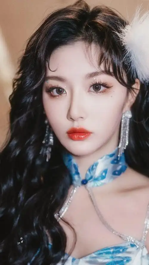 孔雪儿加盟爆裂舞台网友期待值高她和吴宣仪谁更有路人缘