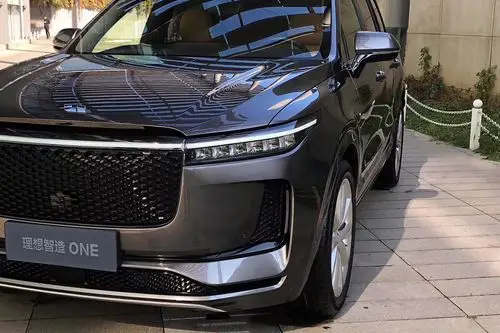 李想发布理想智造one车型官图