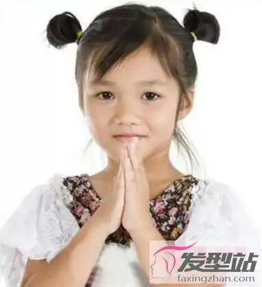 小孩简单发型女扎头发双丸子头俏皮可爱讨人喜欢