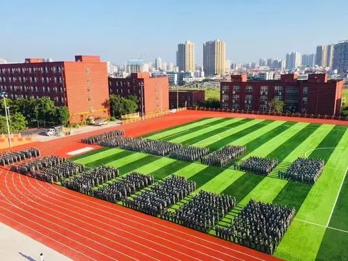 2021级2班奔跑班