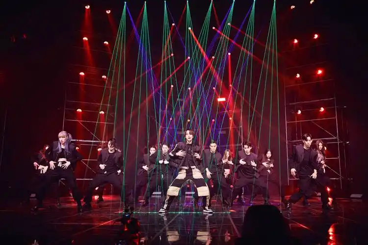 kai"beyond live"首个solo演唱会盛况空前,"世界顶级表演者"再次得到