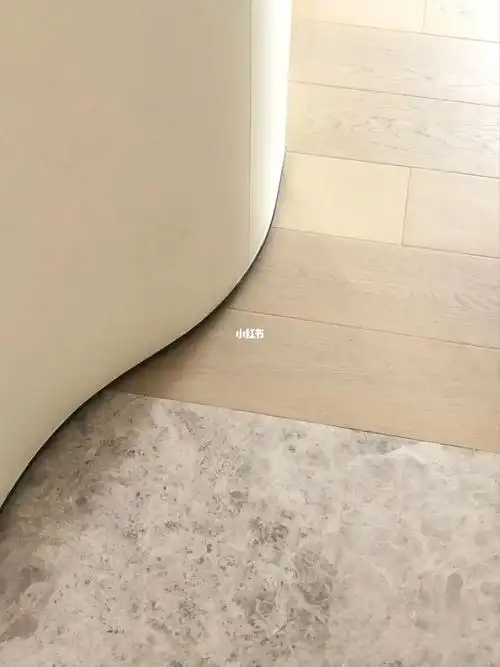 木地板与瓷砖无缝衔接