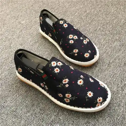 图书>期刊/杂志>男士>图书其它>台州西山布鞋男手工男花布鞋透气牛筋