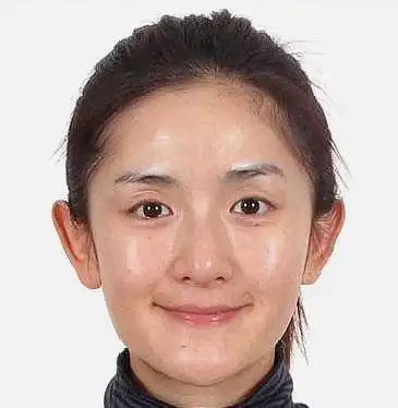 女明星没化妆的样子,赵丽颖皮肤粗糙,谢娜老十岁,但是姚晨很美