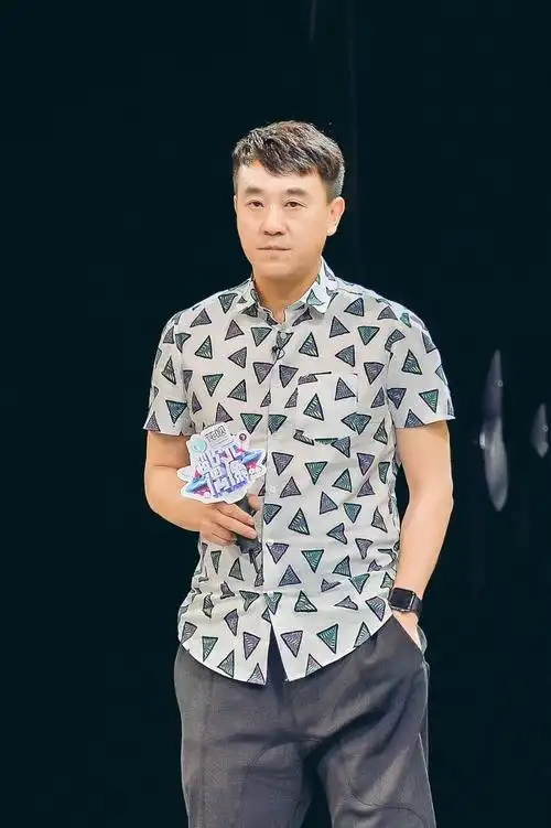 如何评价演员何冰? - 知乎