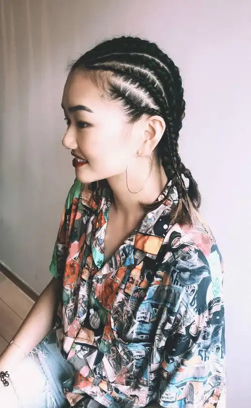 好看脏辫女生图片,好看女生脏辫图片发型