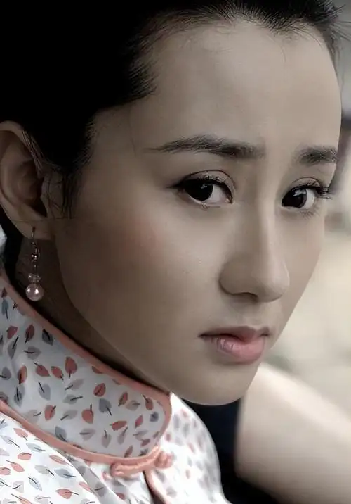 与黄晓明分手20年后,初恋女友刘立淇如今怎么样了?