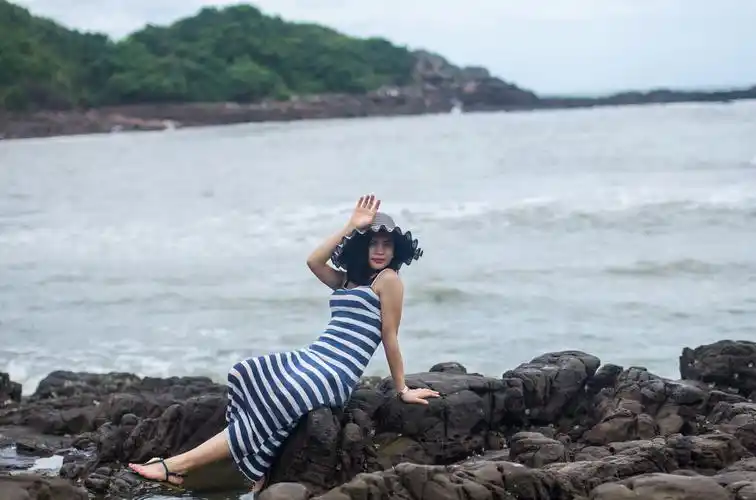 海边美人鱼人像拍摄