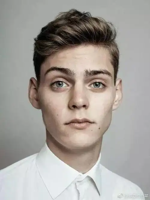 扫盲丨穿什么颜色的衣服显白先了解一下冷暖肤色