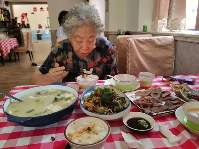 喜欢老妈的气质