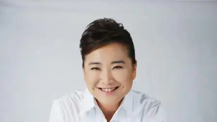 贾玲:20岁星探给我塞名片,沈腾:跟我们一起干吧,贾玲搞笑场面-资讯