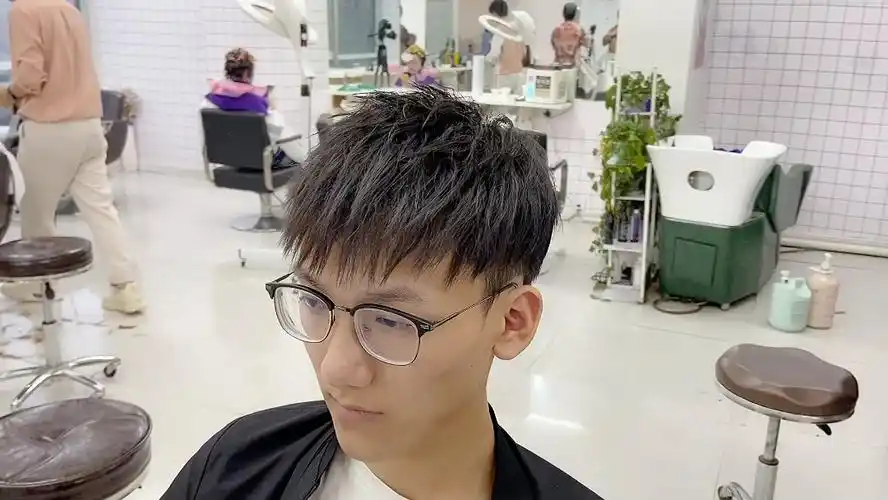 【男生发型】摩根烫史上最受男生欢迎的发型