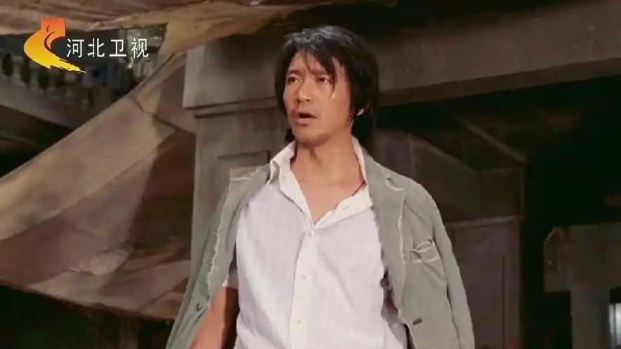 周星驰《功夫》有多地道,梁小龙当反派,南拳与北腿武术一个不漏_哔哩