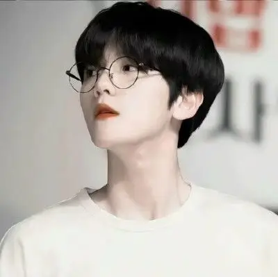 边伯贤两人头像