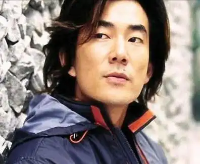 回顾6位情史干净的已婚男星,个个与原配白头到老,长的相守47年