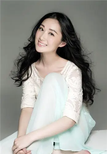 涂黎曼曝时尚写真 温婉迷人展魅力[20p]